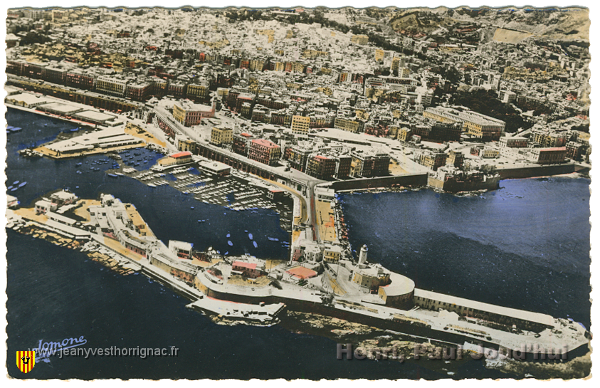 Alger Vue generale sur le Port et la Ville 1959 bis copie.png - Alger, Vue générale sur le Port et la Ville,1959
