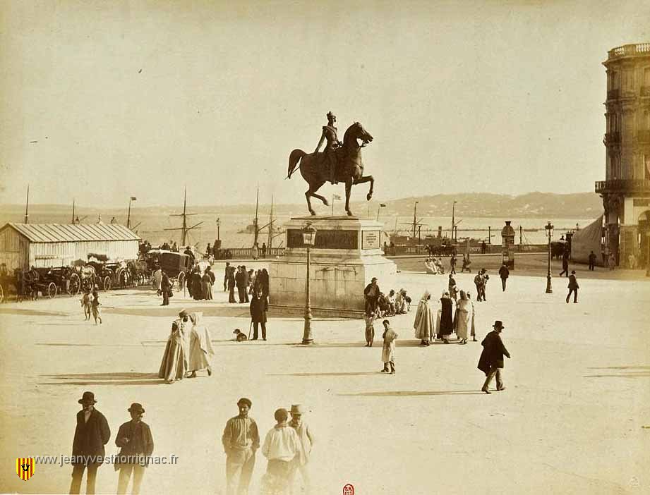 Alger statue du duc d orleans.jpg - Alger statue du duc d'Orleans. (BNF)