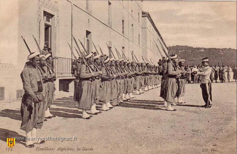 Tirailleurs Algeriens la Garde.jpeg - Tirailleurs Algériens, la Garde