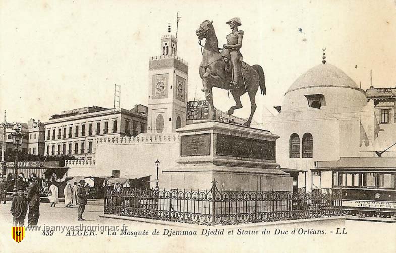 les mosquees.jpeg - La Mosquée de Djemmaa Djedid et Statue du Duc d'Orléans