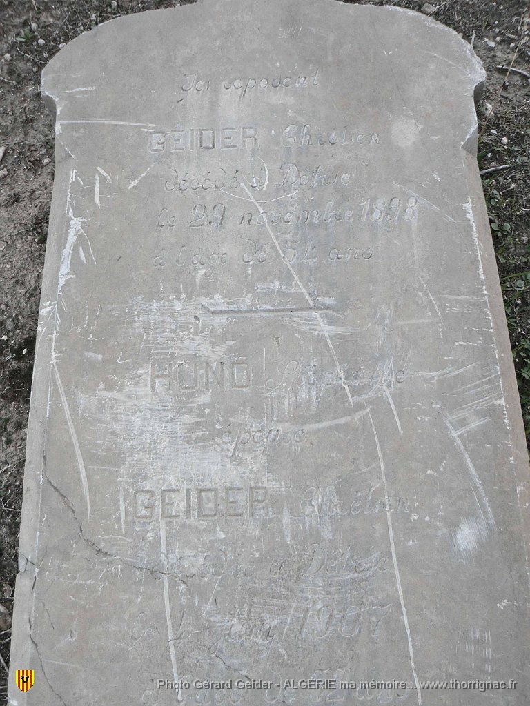083 stele des arrieres grands parents a detrie.jpg -  Stèle des arrieres grands-parents Geider à Détrie.