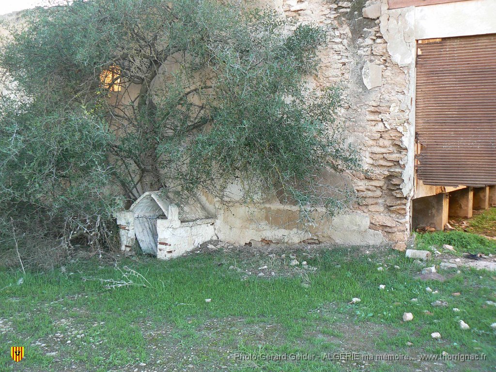 172.jpg - La ferme Ramond. Un petite marabout