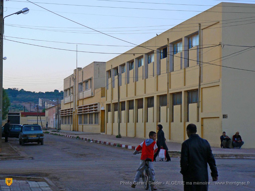 193 les ecoles.jpg - Les écoles