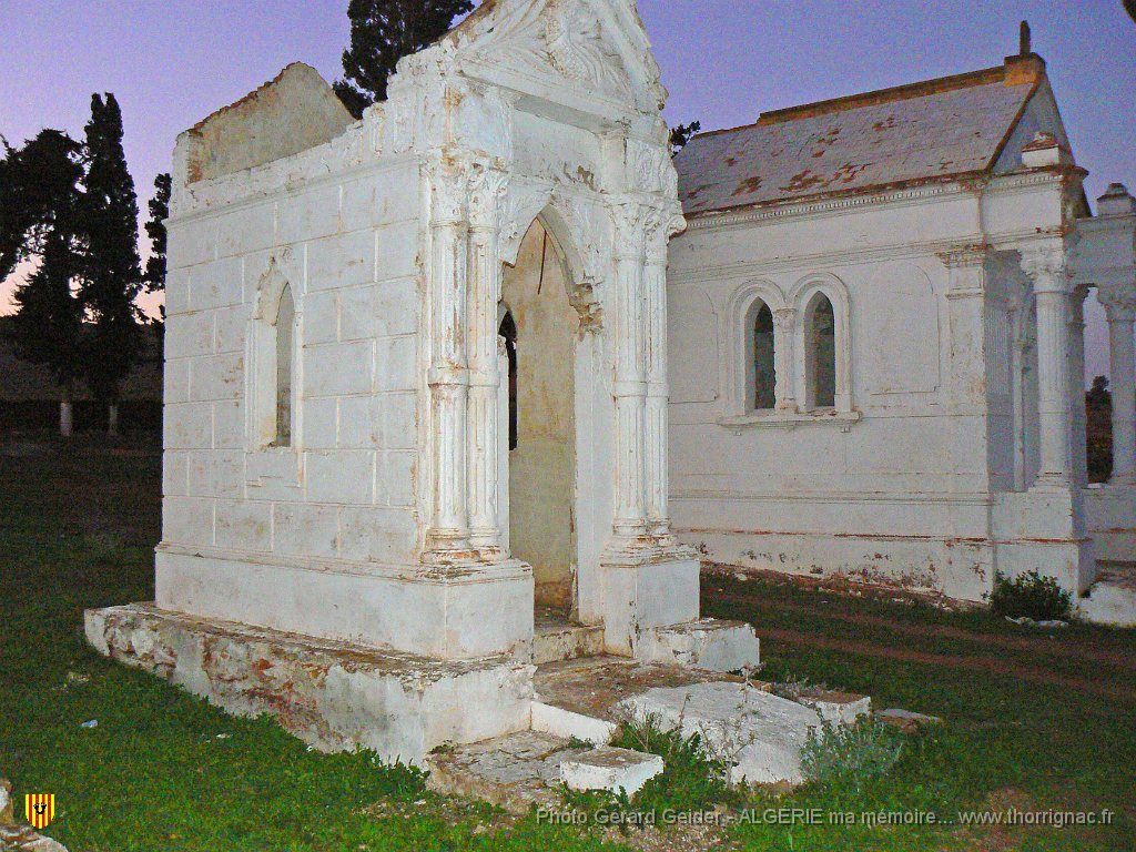 199.jpg - Cimetière de Fornaka.