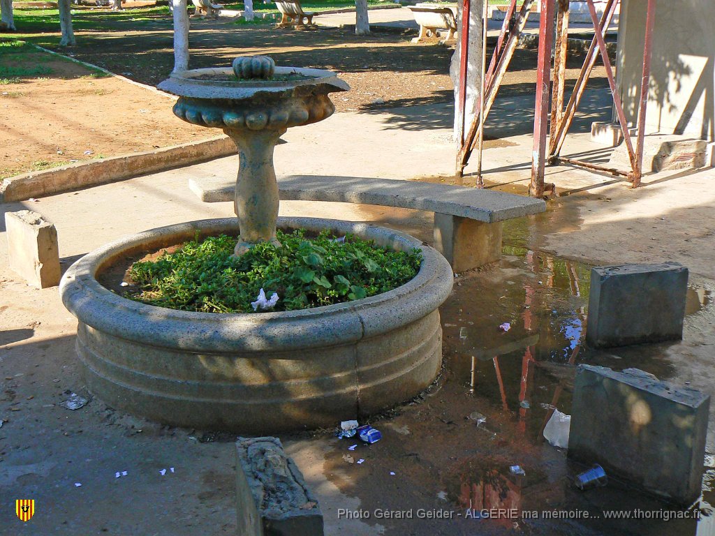 260a.jpg - La fontaine !!!