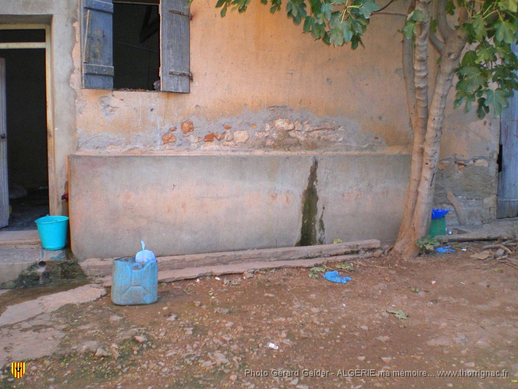 272.JPG - La cour d'Edmond  Geider.