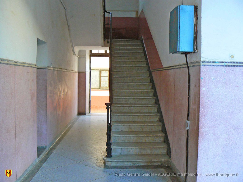 210.jpg - Le lycée Lavoisier.