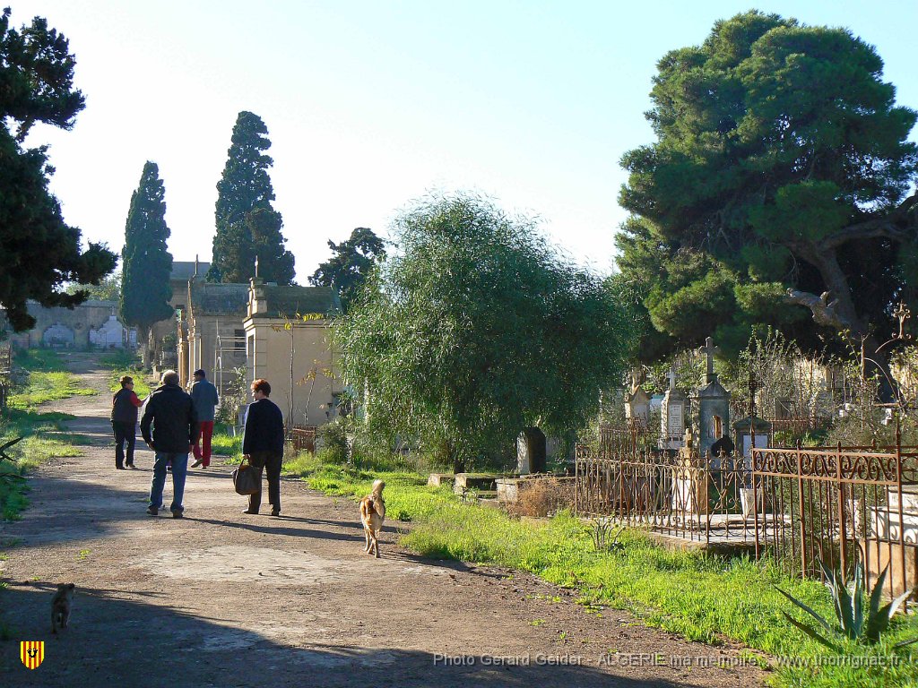 220.jpg - Le cimetière de Mostaganem.