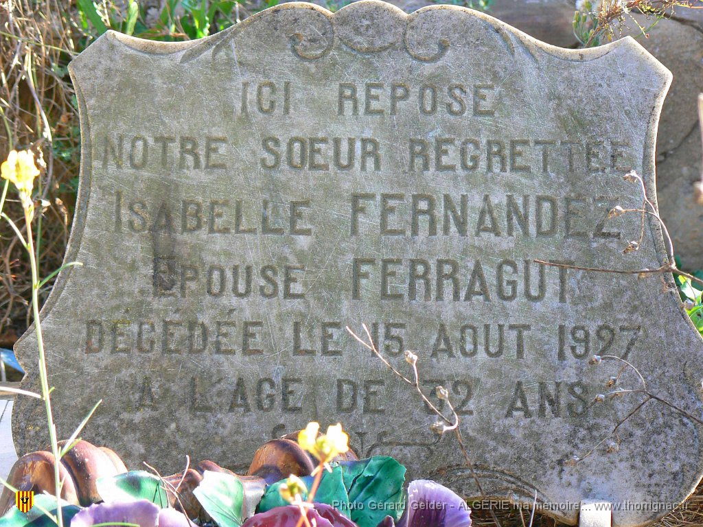 222.jpg - Le cimetière de Mostaganem.