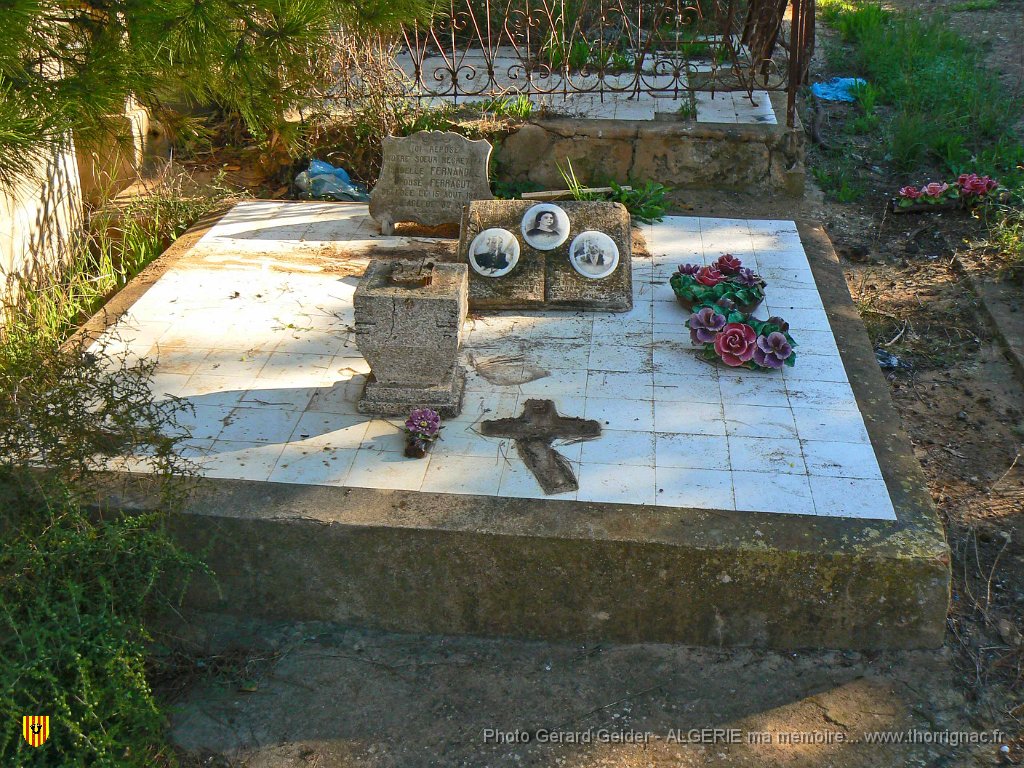 223.jpg - Le cimetière de Mostaganem.