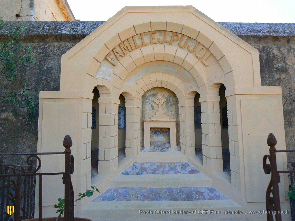 230.jpg - Le cimetière de Mostaganem.