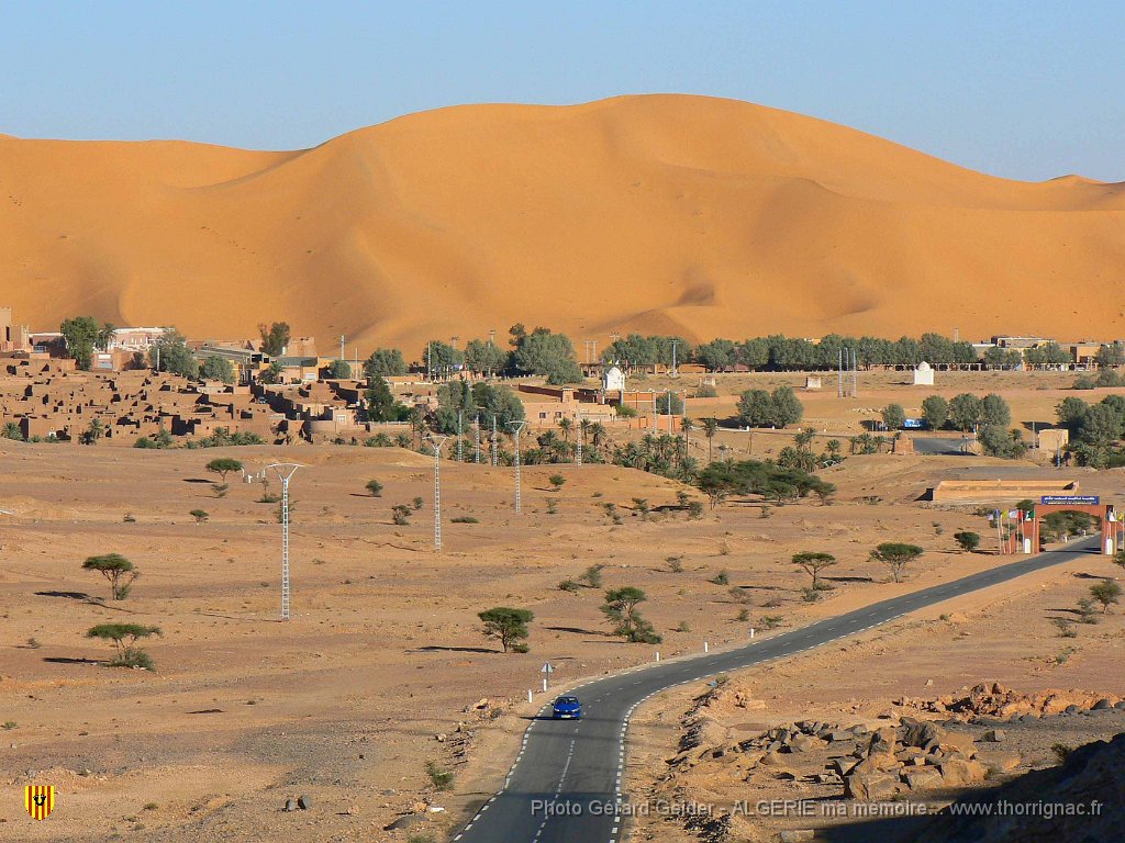 358.jpg - Taghit depuis le col.