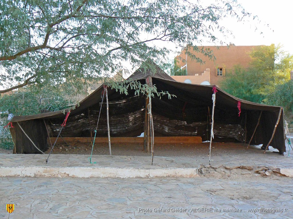 362 haima sur la place.jpg - Haima sur la place.