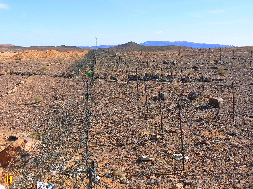 442.jpg - L'ancien barrage éléctrifié.