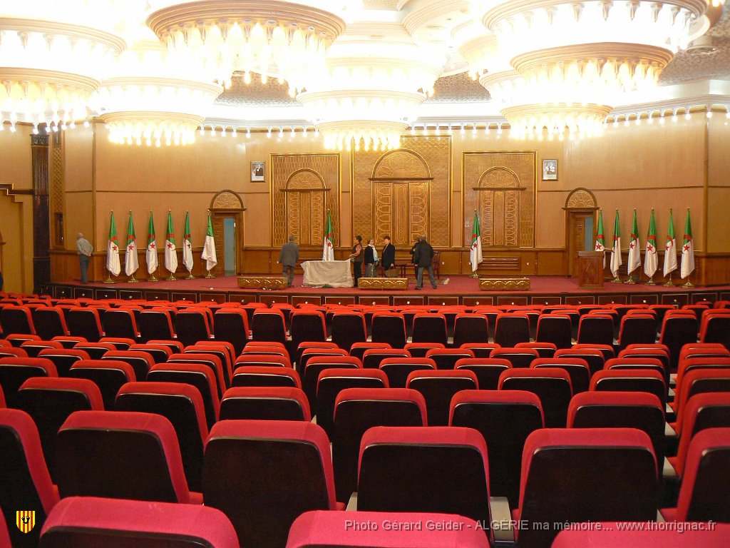 300.jpg - L'auditorium de la fac.