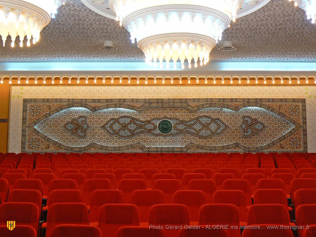 301.jpg - L'auditorium de la fac.