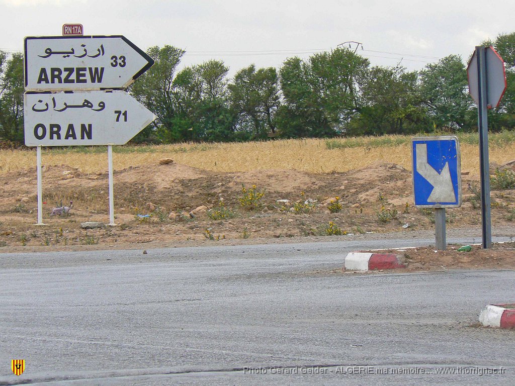 049 carrefour.JPG - Carrefour vers Oran et Arzew.