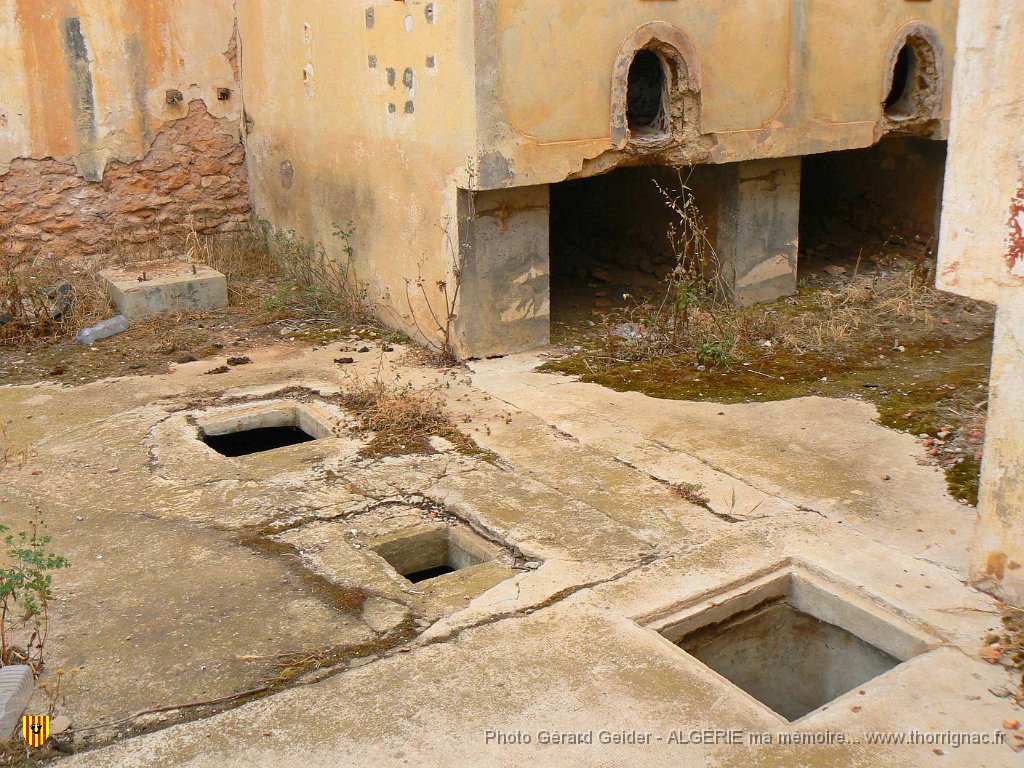 044.JPG - Ferme Ramond. La cave.