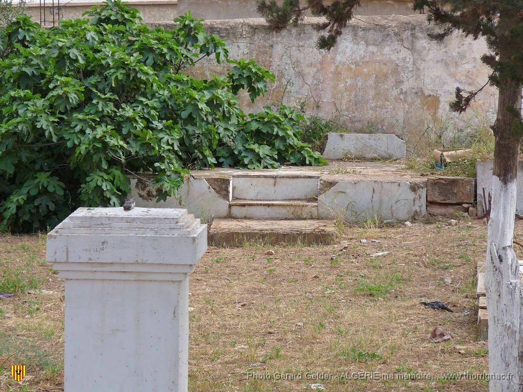 015.JPG - Le cimetière de Rivoli.