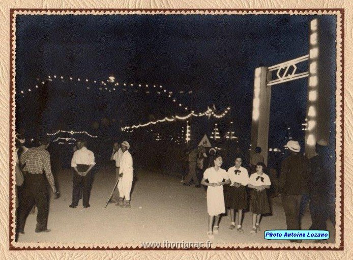 img 1.jpg - Hennaya. Fête du village dans les années 1950 (à confirmer)