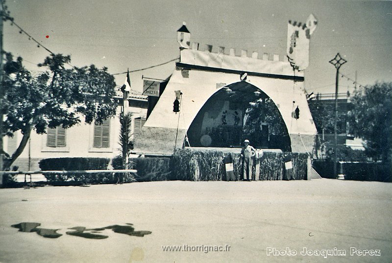 Henna002 copie.jpg - La fête annuelle d'Hennaya dans les années 1940.