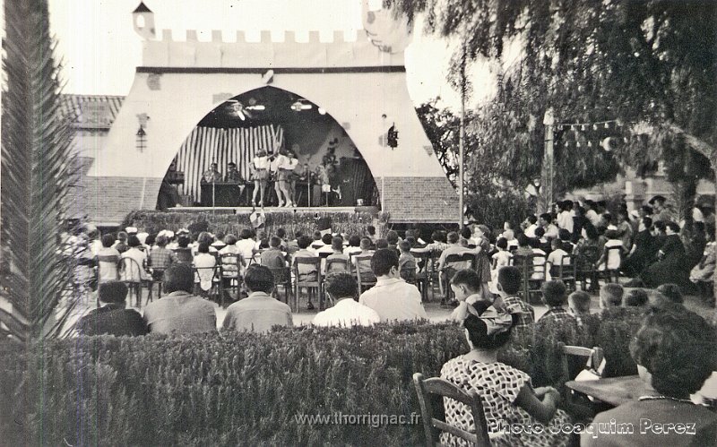 Henna011 copie.jpg - La fête annuelle d'Hennaya dans les années 1940.
