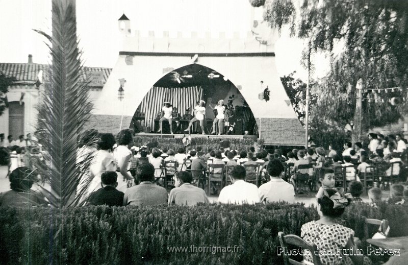 Henna012 copie.jpg - La fête annuelle d'Hennaya dans les années 1940.
