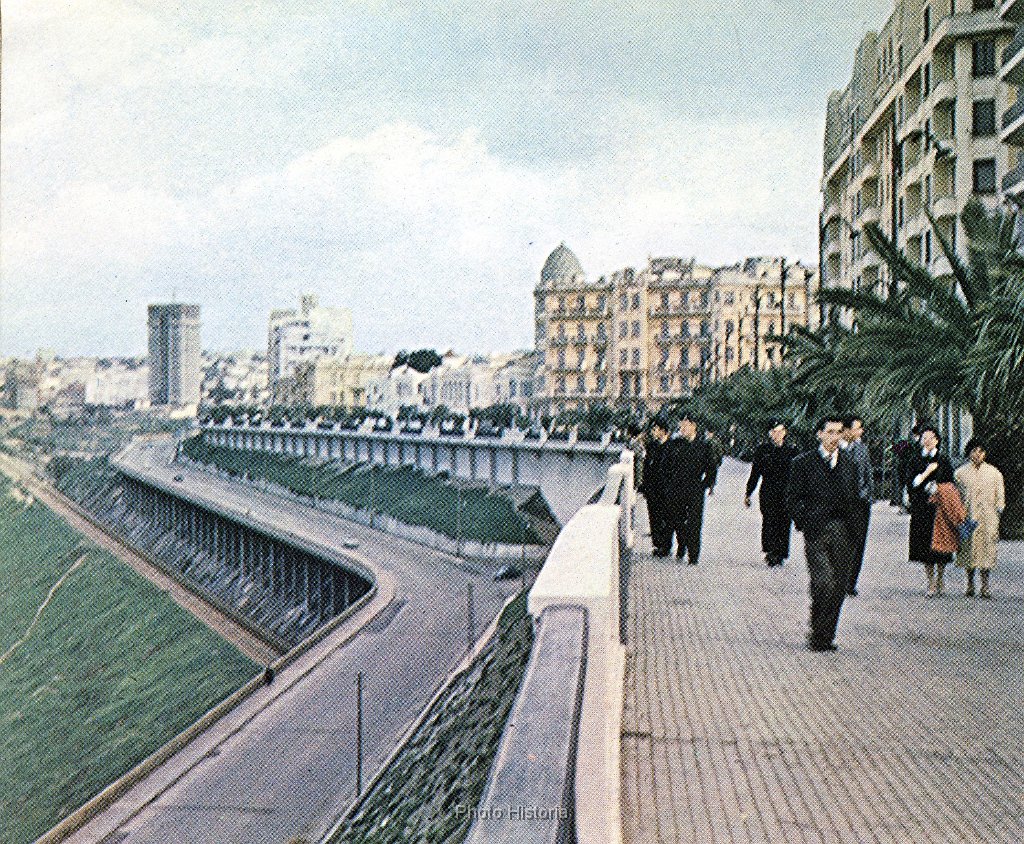 Le Front de Mer N 361.jpg - Le Front de Mer à Oran. N° 361