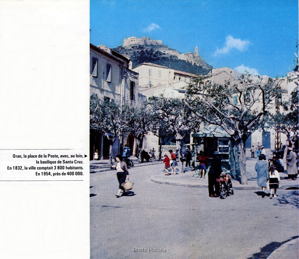 Place de la Poste a Oran N 214.jpg - Place de la Poste à Oran. N° 214
