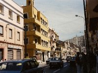 La rue de Mostaganem. A gauche, la rue Péraldi