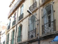 La rue Adolphe Cousin entre la rue Lourmel et la rue Brancion au niveau du N° 11