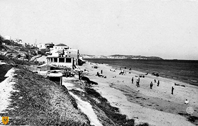 La corniche et les plages.jpg - La corniche et la plage