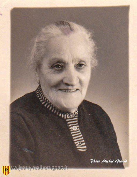 Mme RAESS epouse de Auguste Maire de Bosquet Algerie Francaise Filigrane.jpg - Mme RAËSS épouse de Auguste, premier Maire de Bosquet Algérie Francaise. Photo Michel Girard 