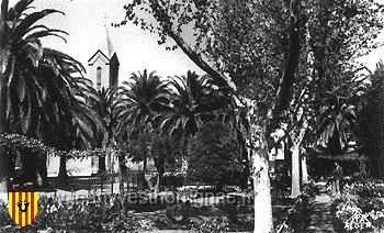 jardin public et eglise.jpg - Le jardin public et l'église