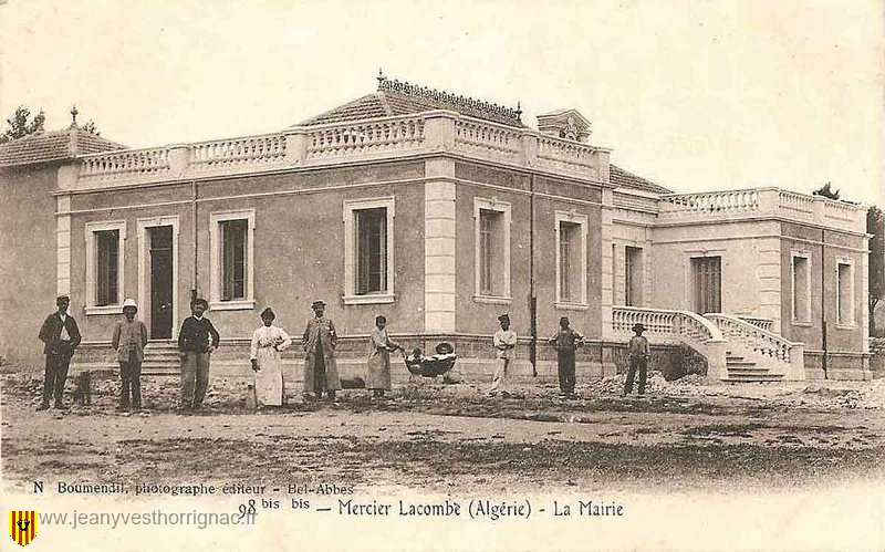 mairie mercier lacombe.jpg - La Mairie
