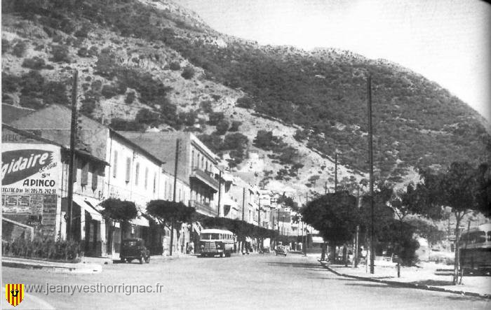 1MEK20Frigidaire.jpg - La rue principale