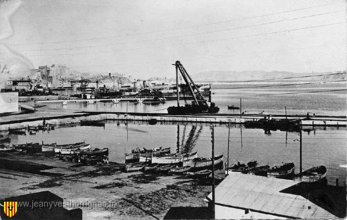1MEK20port06.jpg - Le port