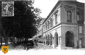 le theatre.jpg - Le théâtre