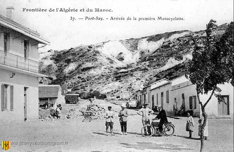 moto[1].jpg - Arrivée de la première motocyclette