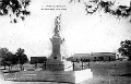 Le monument et la poste