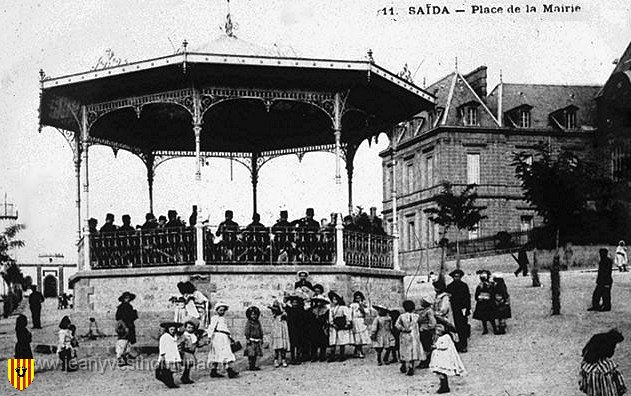 Place de la Mairie.jpg - Place de la Mairie