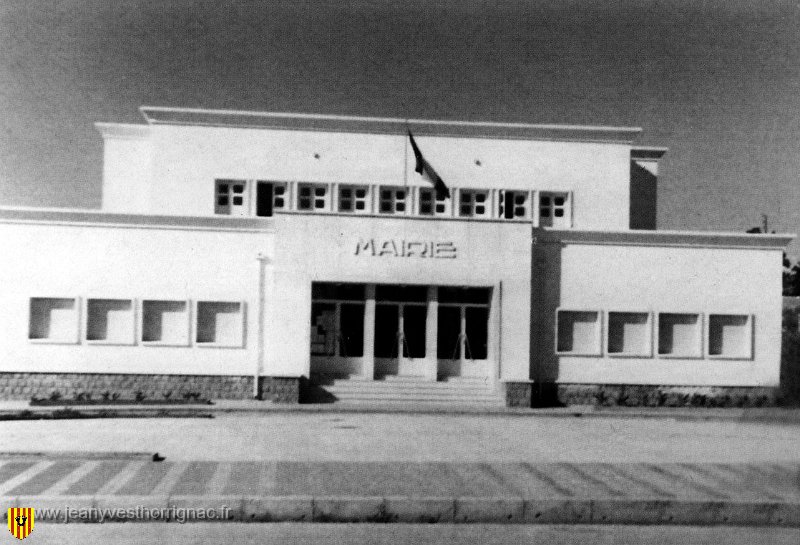 Hotel de ville inaugure en 1961.jpg - Hôtel de ville inaugurée en 1961