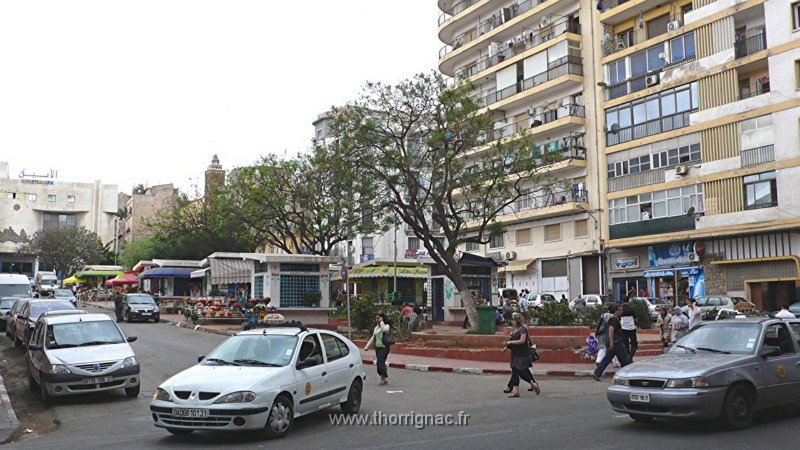 14.jpg - Place Hoche - 2010