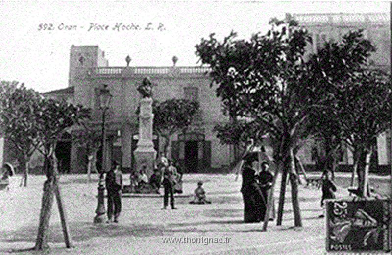 88.gif - Place Hoche