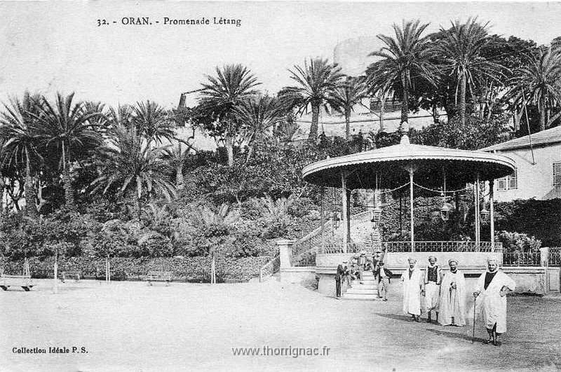 144.jpg - Kiosque à musique, Promenade de Létang