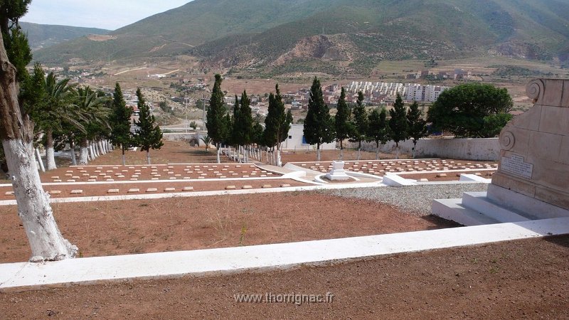 183.JPG - Le cimetière marin où la France a supprimé les croix - 2010