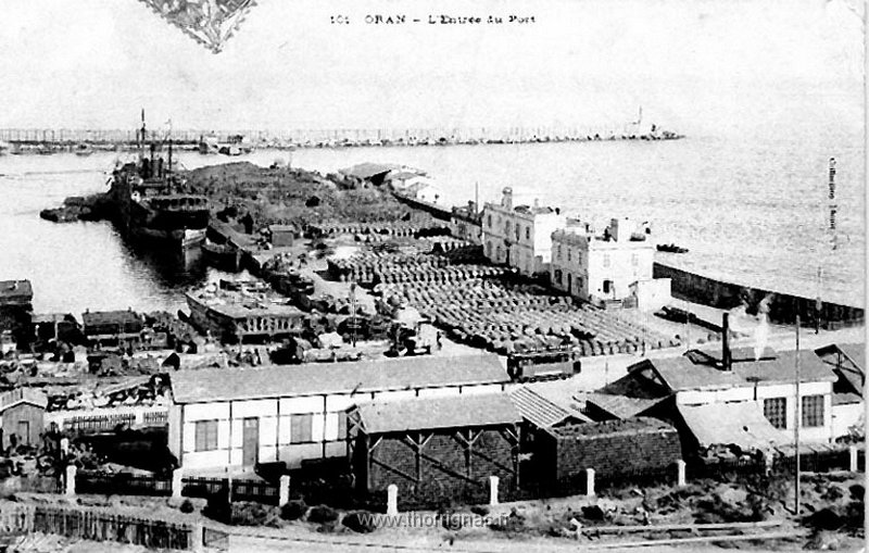 216.jpg - Entrée du port en 1905