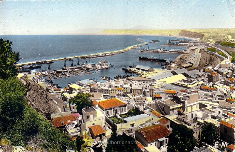 231.jpg - Le viel Oran et le port