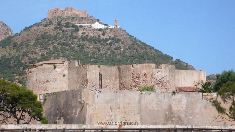 256.jpg - Le Chateau Neuf - 2010