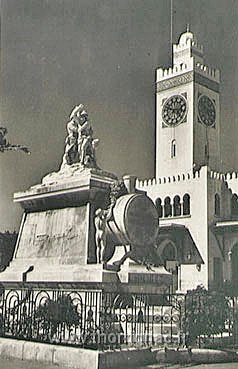 327.jpg - Monument aux morts des cheminots